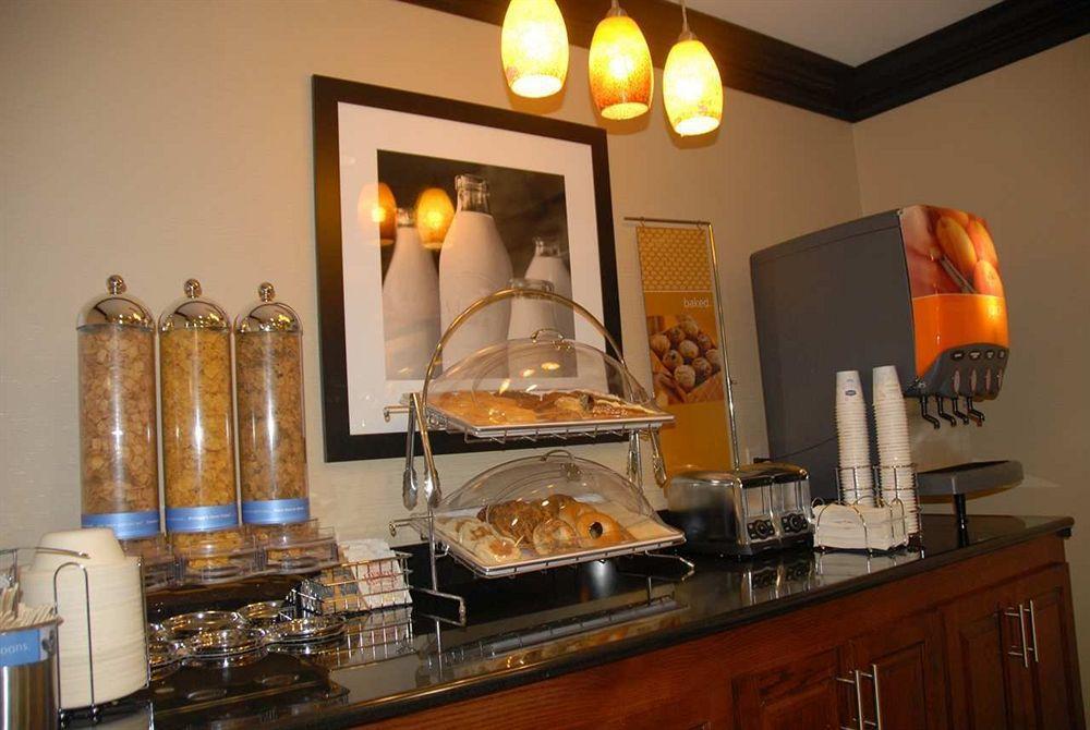 Hampton Inn - Monticello Restaurant photo